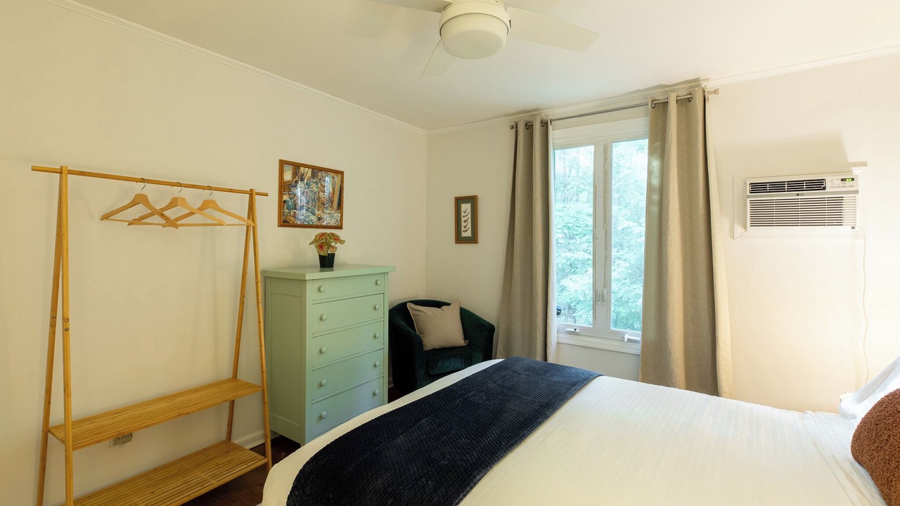 Photo of Bedroom in Purling
