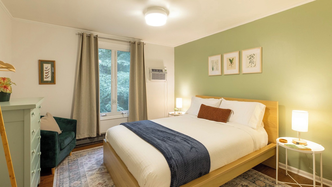 Photo of Bedroom in Purling