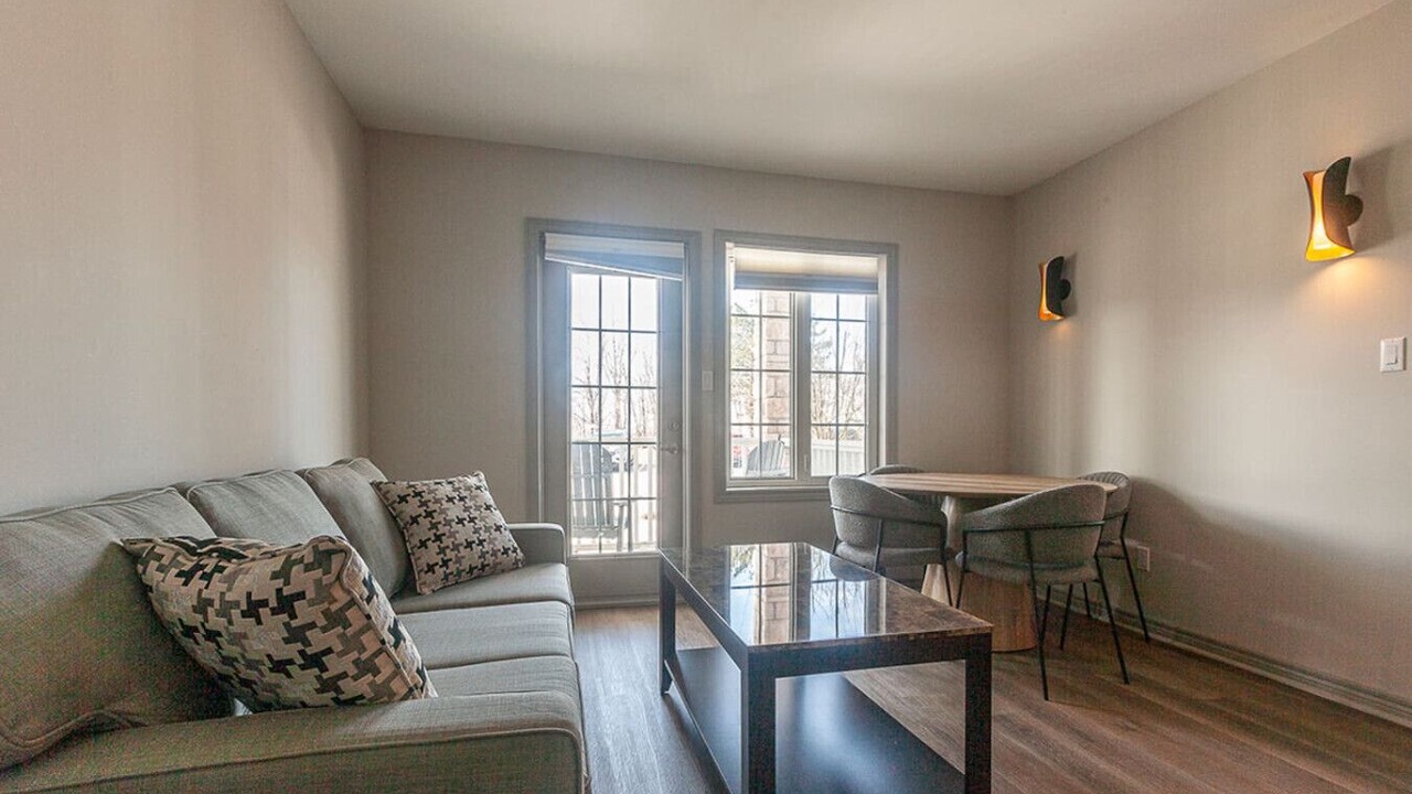 Photo of Livingroom in Oro-Medonte