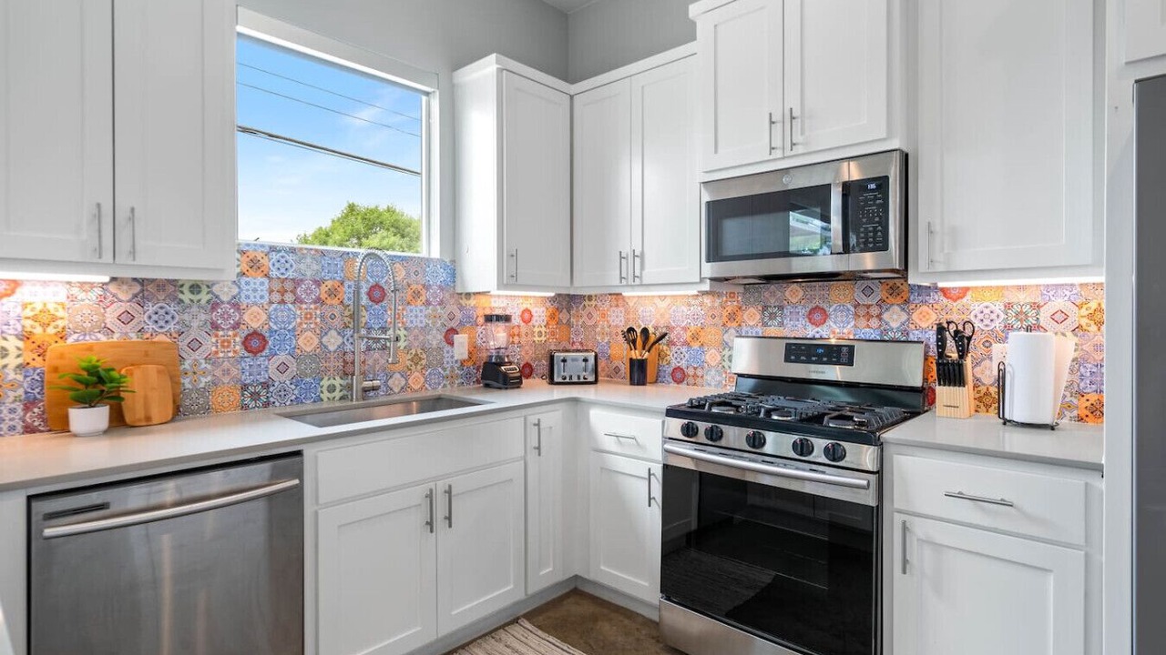 Photo of Kitchen in Montopolis