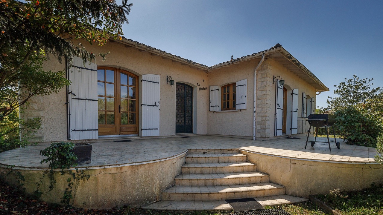 Photo of Patio Balcony in Saint-Seurin-sur-l'Isle