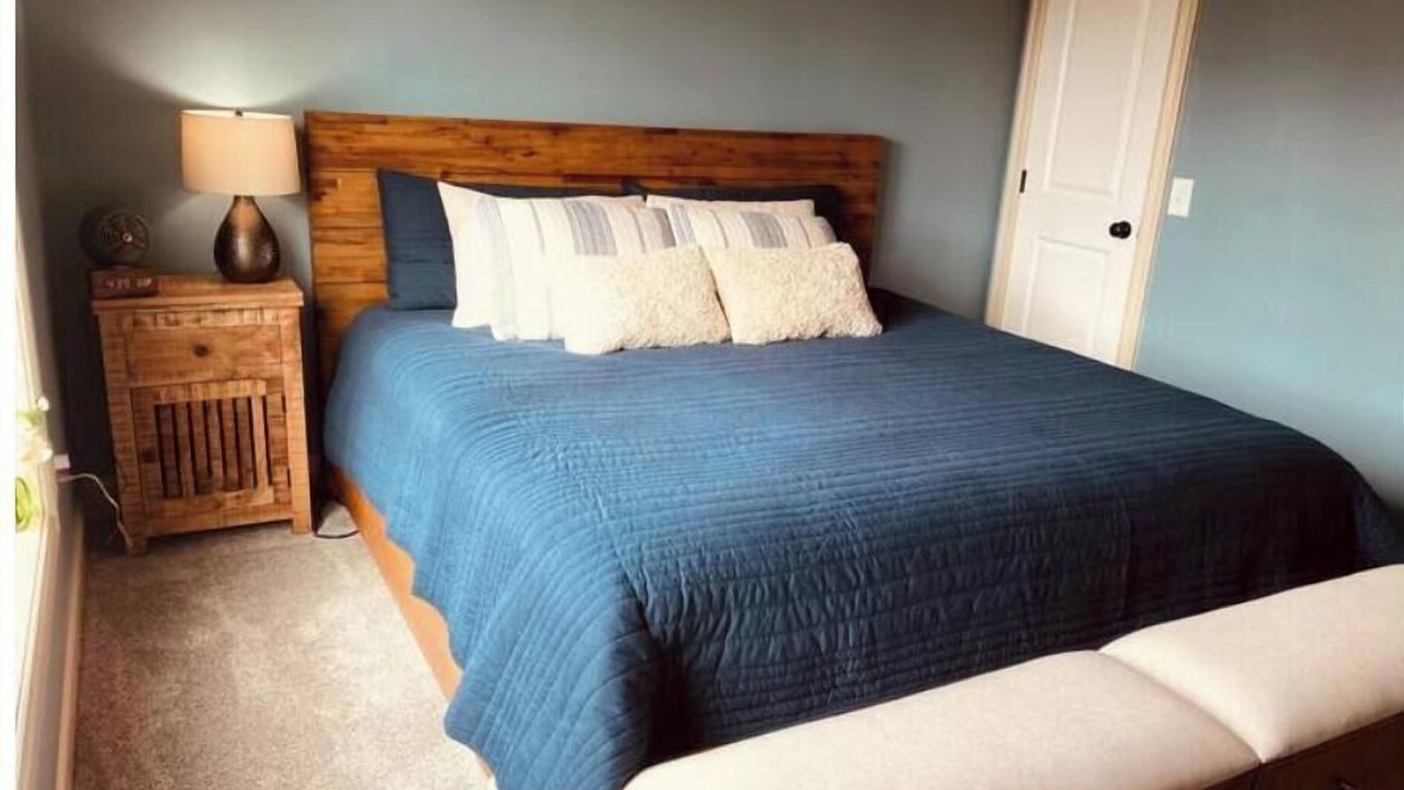 Photo of Bedroom in Kelleys Island