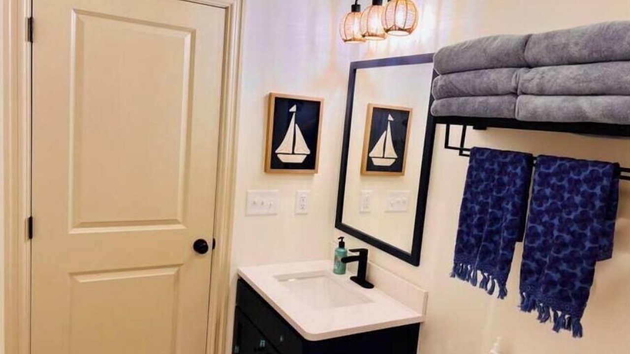 Photo of Bathroom in Kelleys Island