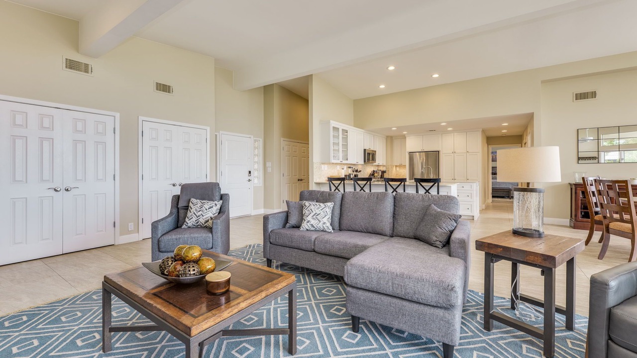 Photo of Livingroom in Lakeway