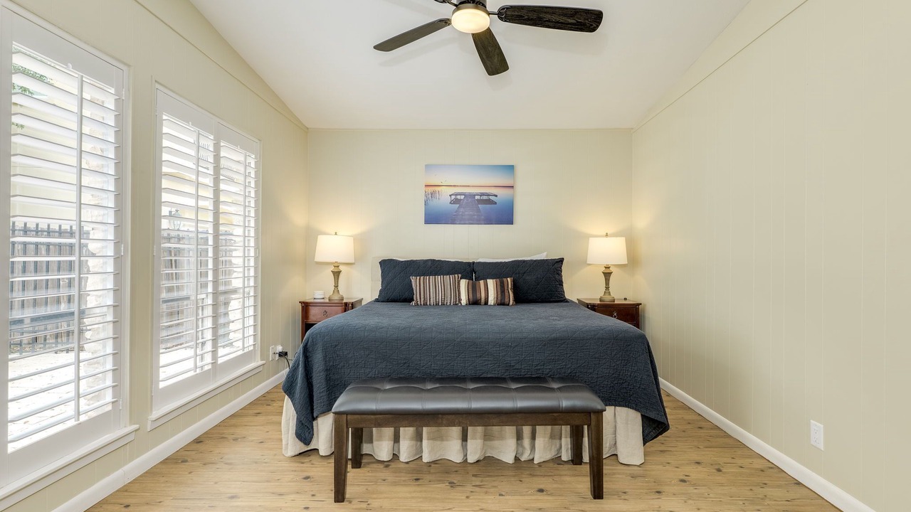 Photo of Bedroom in Lakeway