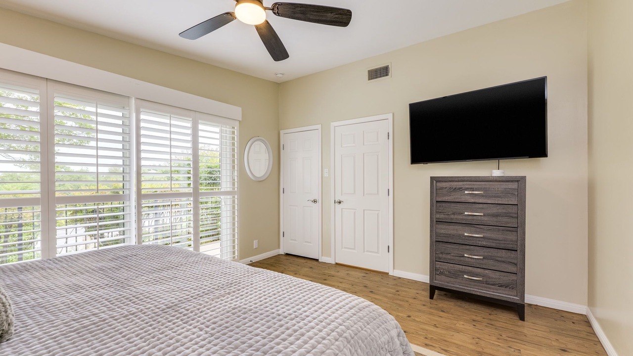 Photo of Bedroom in Lakeway
