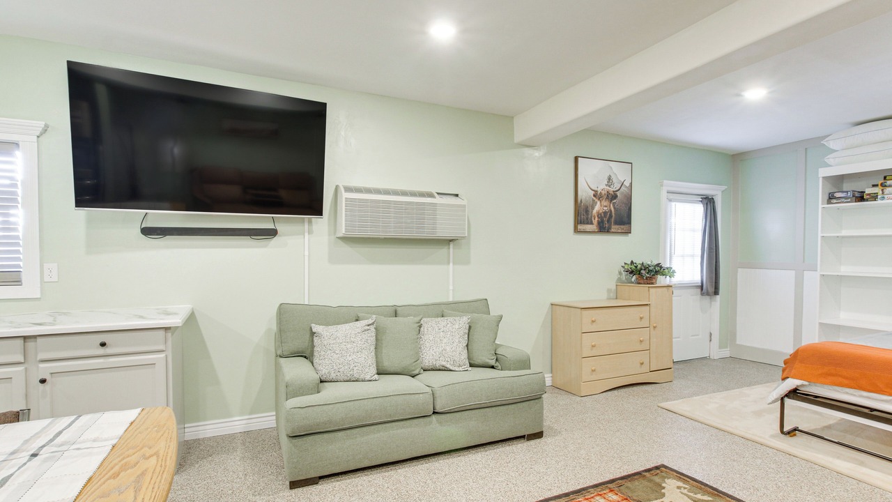 Photo of Livingroom in Tremonton