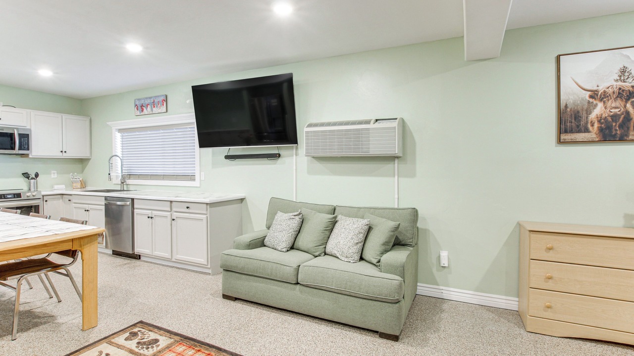Photo of Livingroom in Tremonton