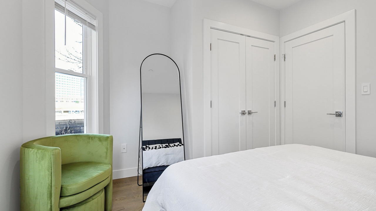 Photo of Bedroom in East Somerville