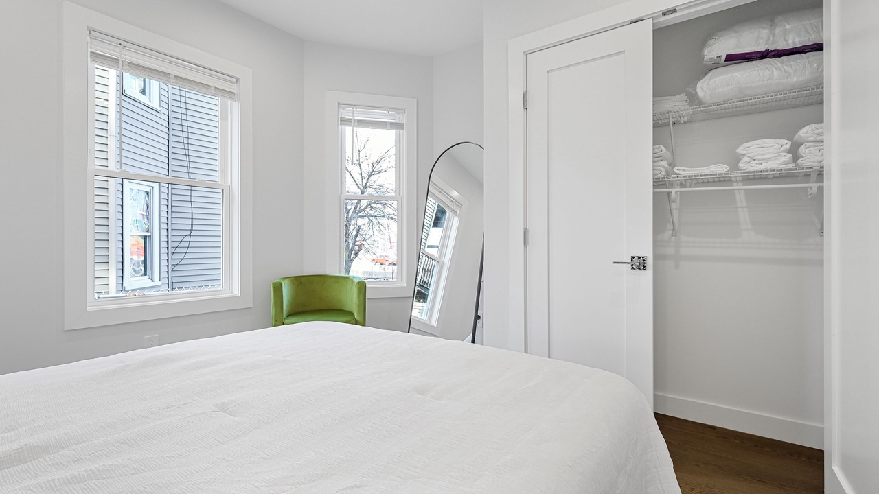 Photo of Bedroom in East Somerville