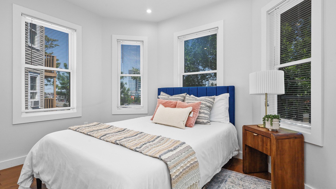 Photo of Bedroom in East Somerville