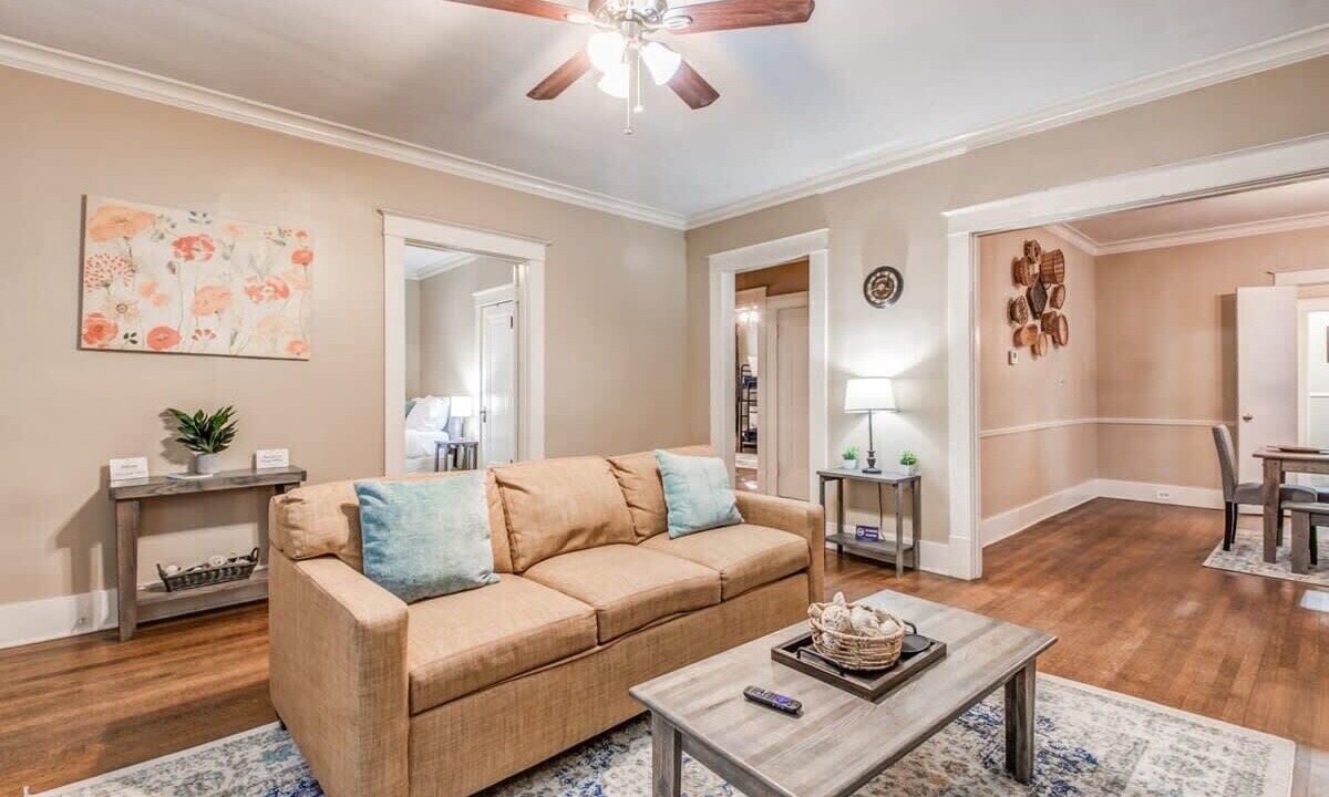 Photo of Livingroom in Evergreen