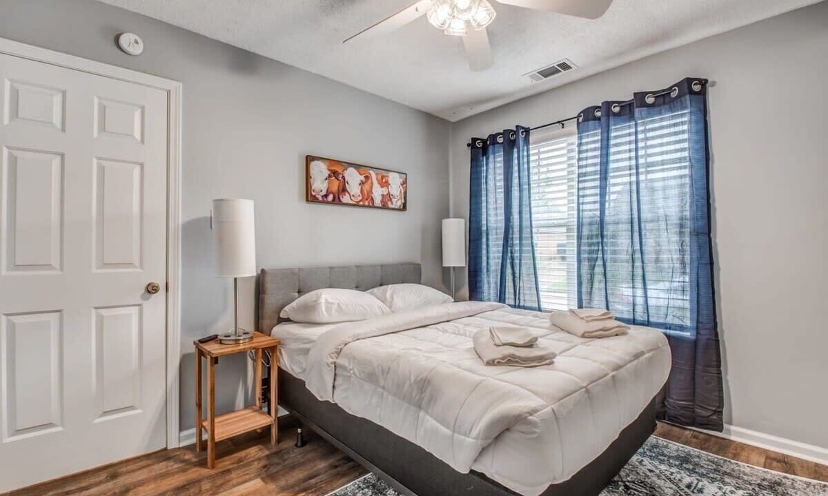 Photo of Others in Ellendale