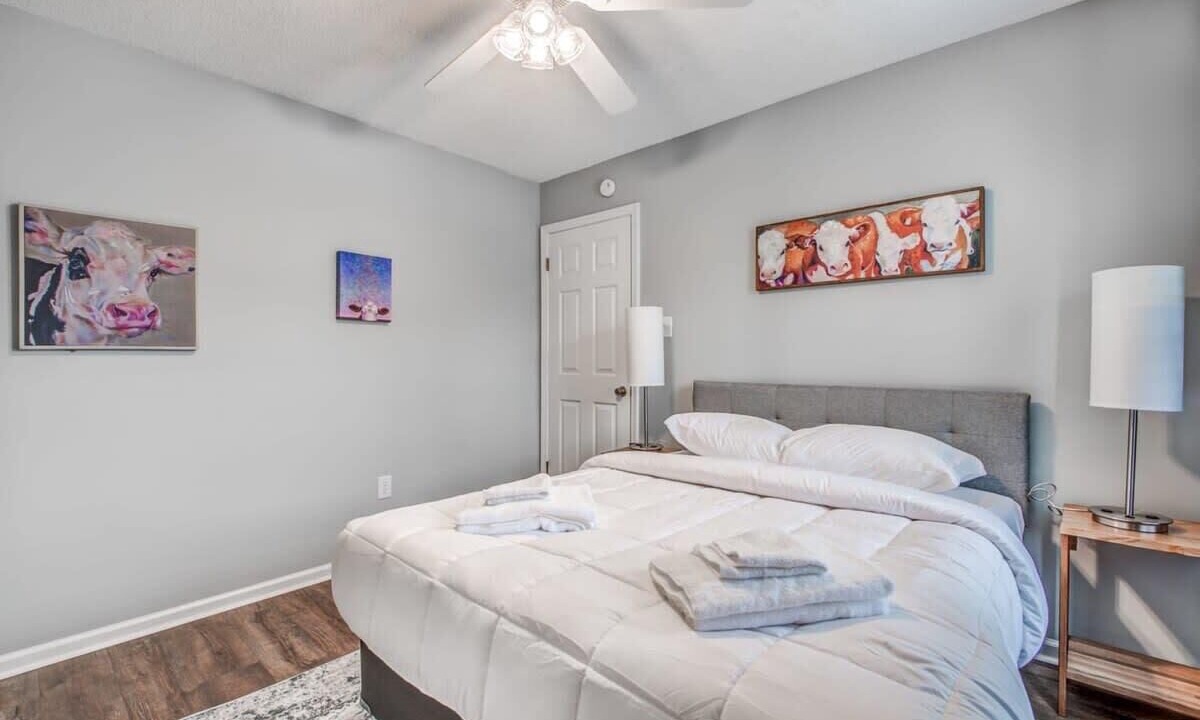 Photo of Others in Ellendale