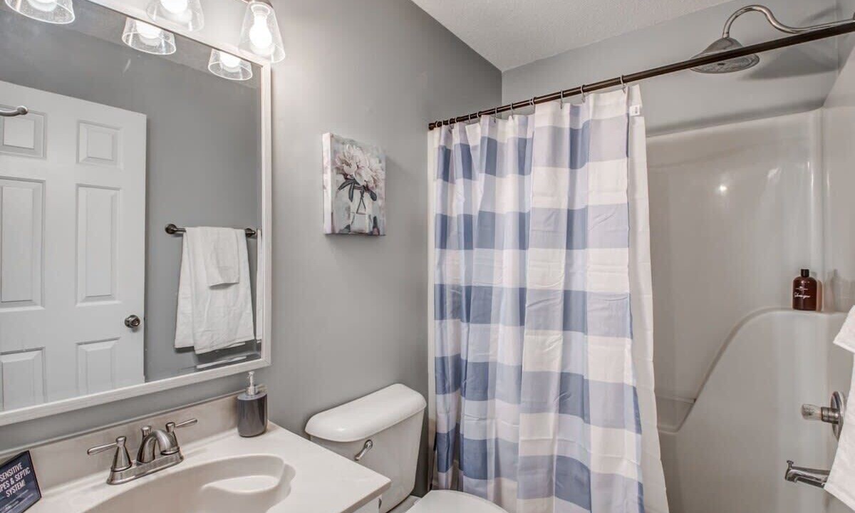 Photo of Bathroom in Ellendale