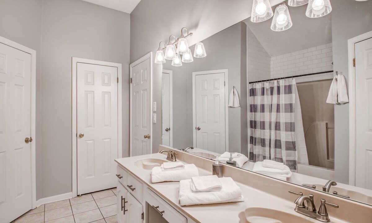 Photo of Bathroom in Ellendale