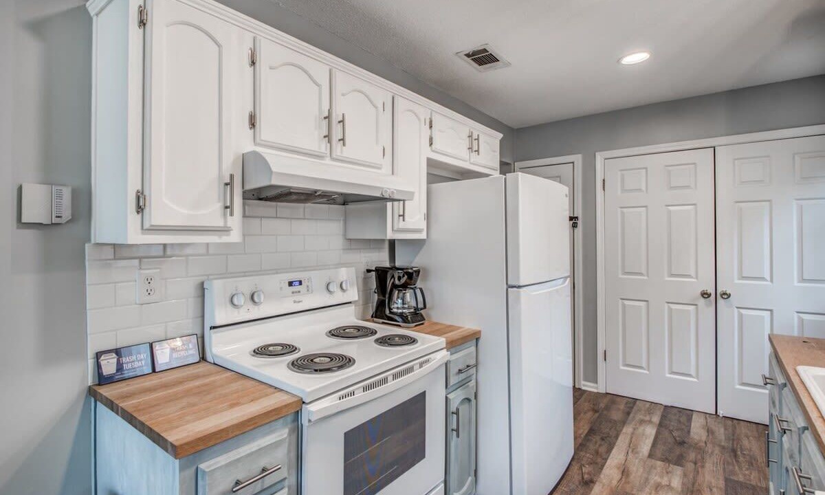 Photo of Others in Ellendale