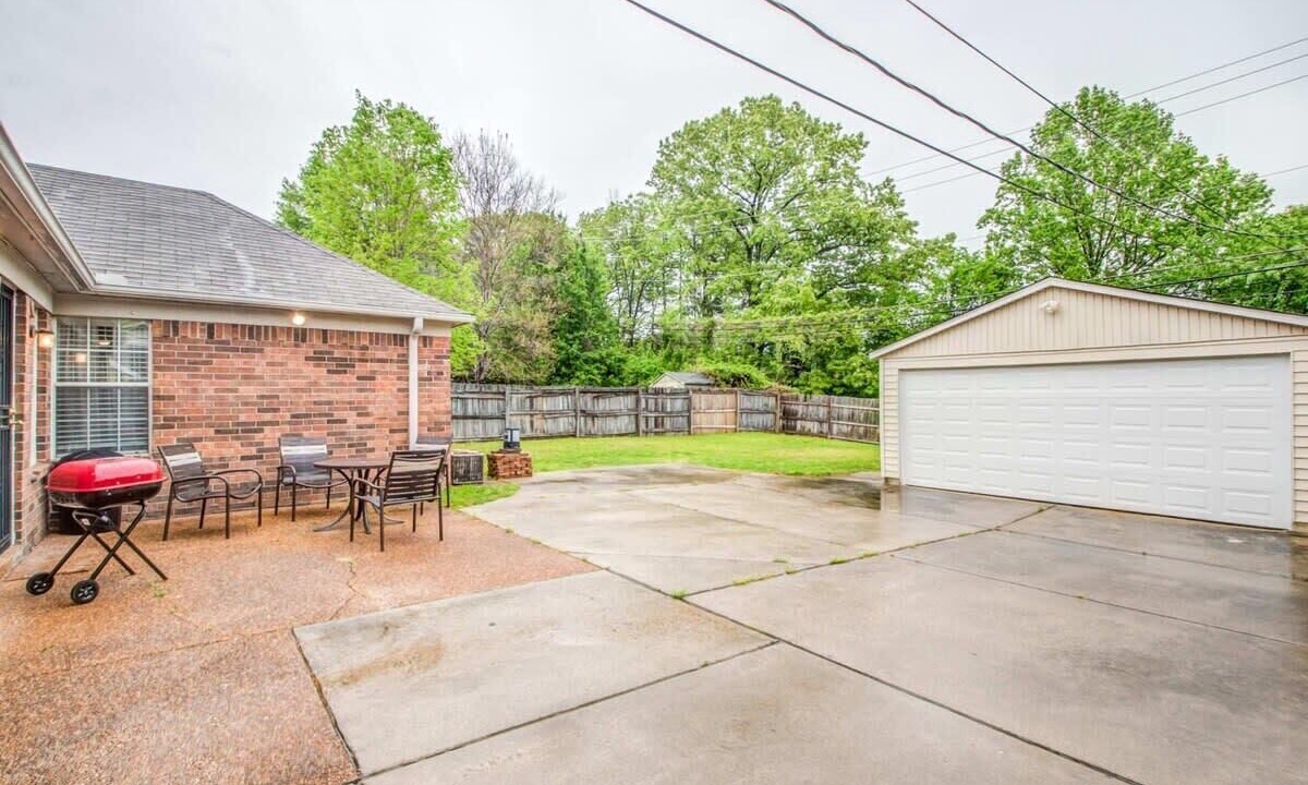 Photo of Others in Ellendale