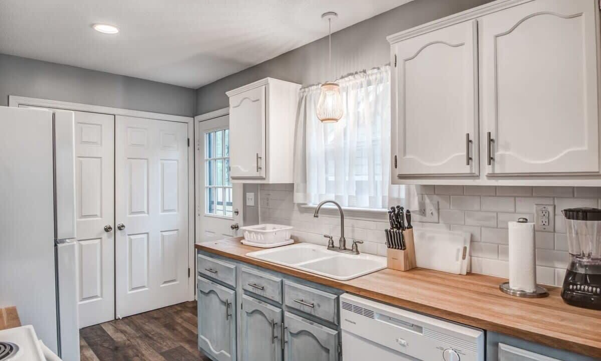 Photo of Others in Ellendale