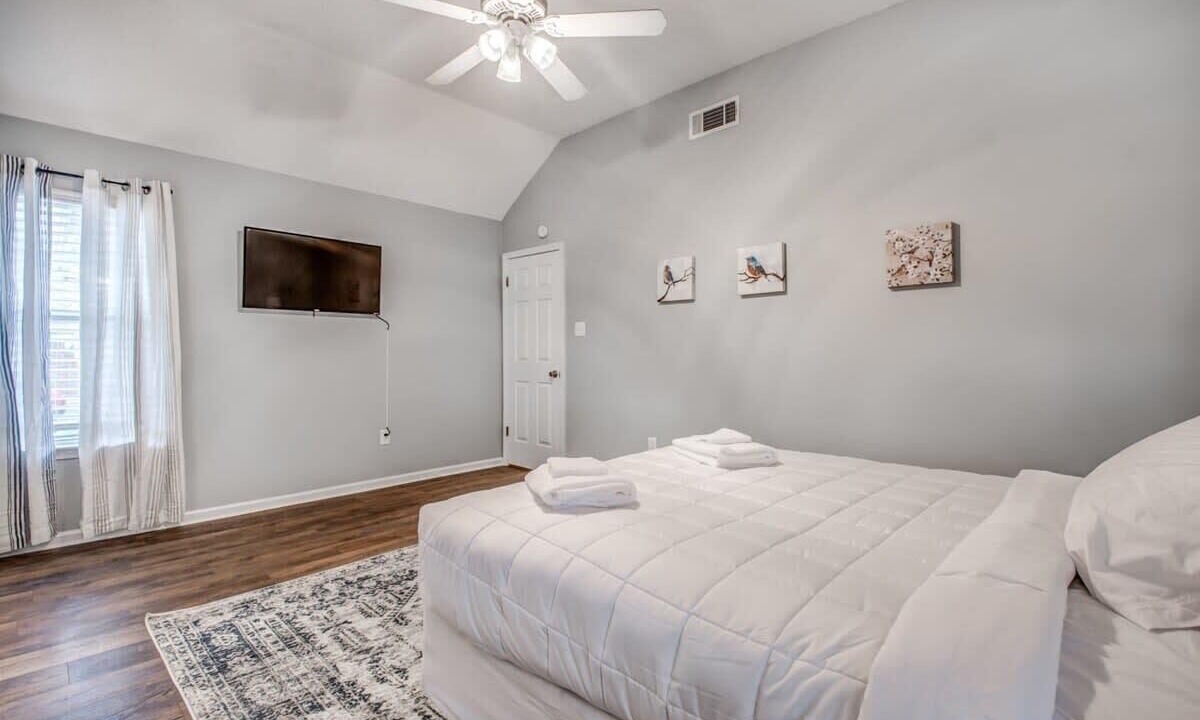 Photo of Others in Ellendale