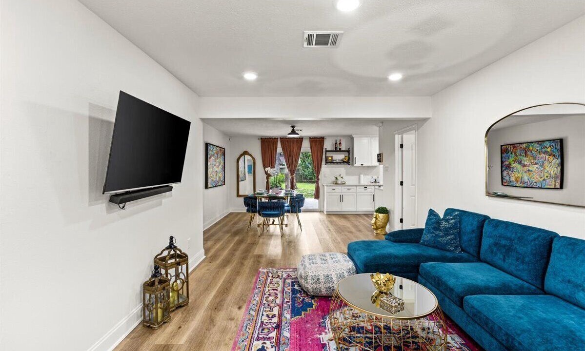 Photo of Livingroom in Westbury