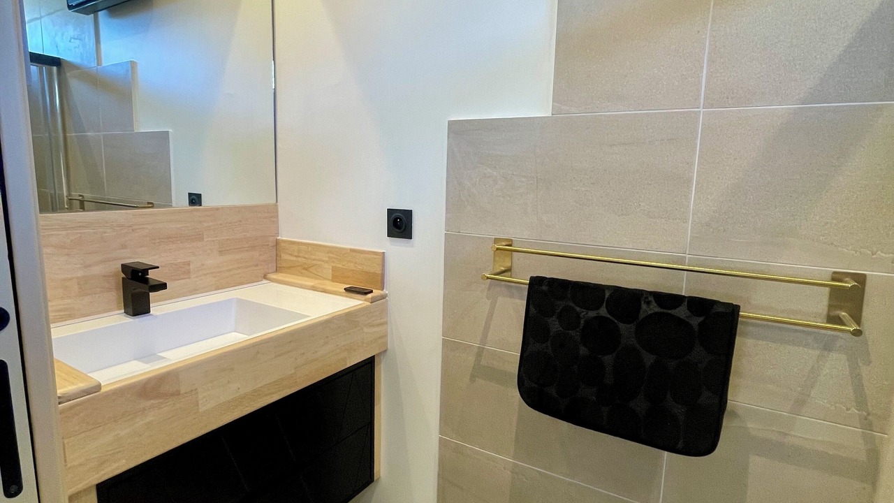 Photo of Bathroom in Sainte-Valiere
