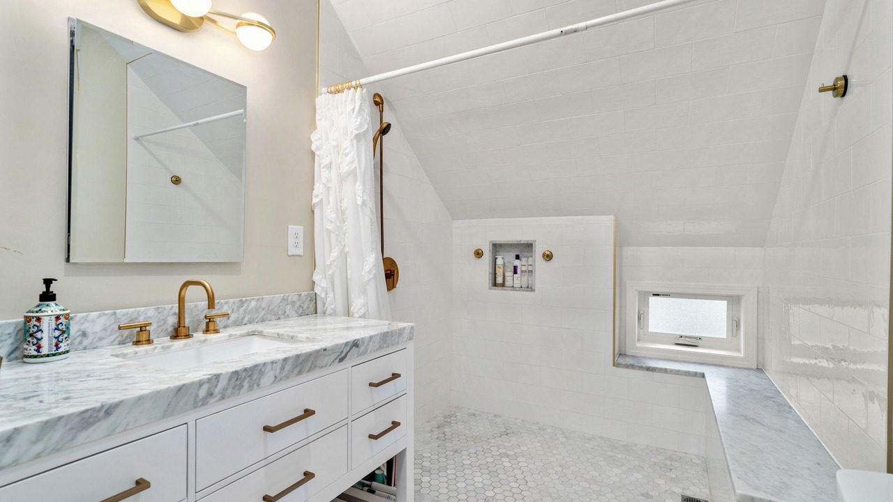 Photo of Bathroom in Swampscott