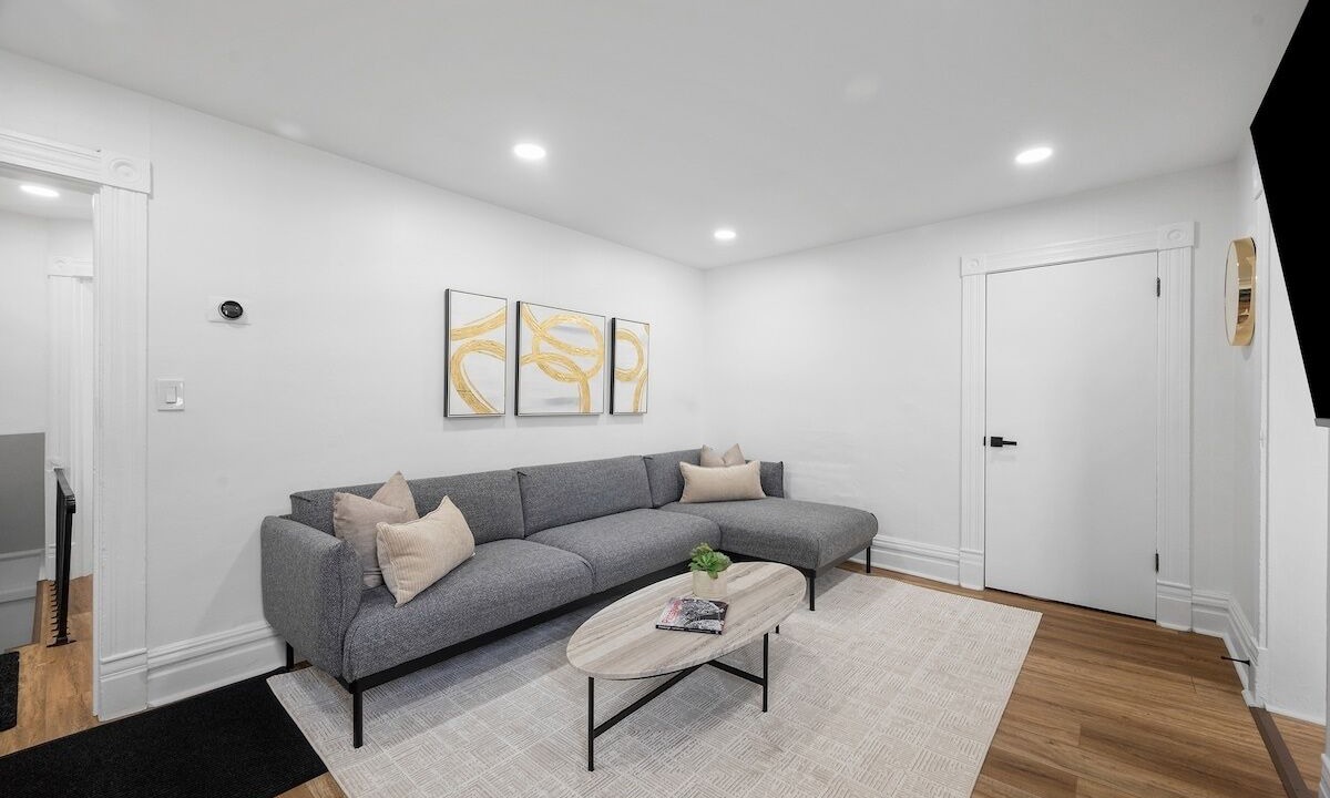 Photo of Livingroom in Millvale