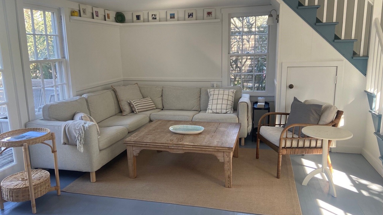 Photo of Livingroom in Ocean Beach