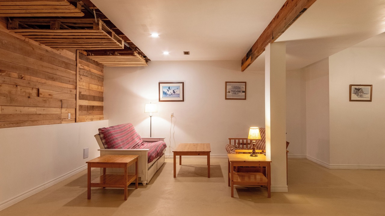 Photo of Livingroom in North Frontenac