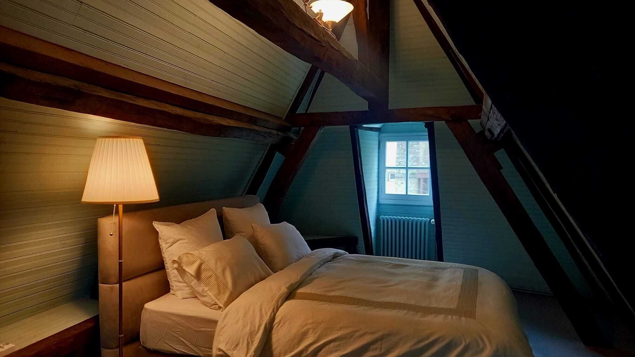 Photo of Bedroom in Republique