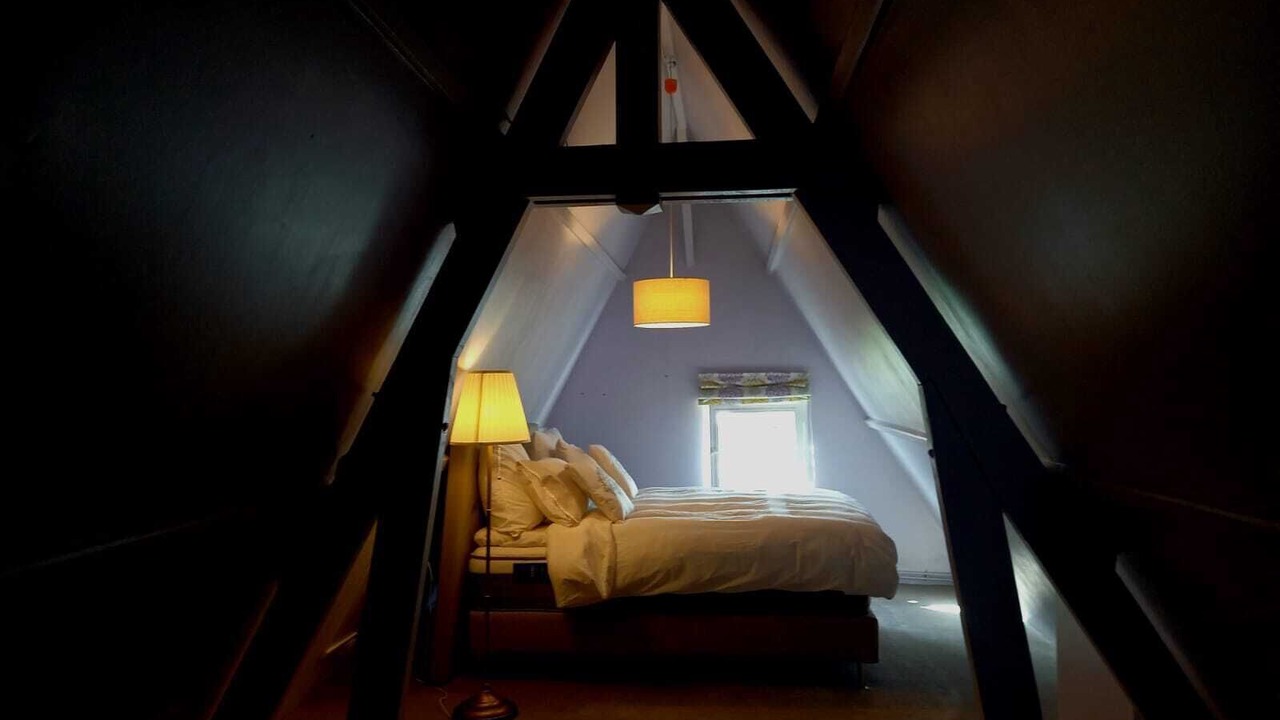 Photo of Bedroom in Republique