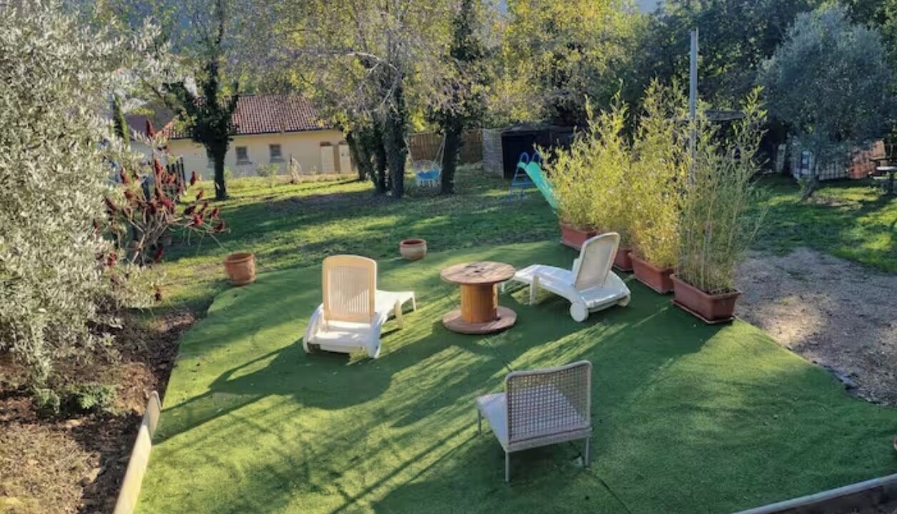 Photo of Outdoor in Saint-Julien-en-Saint-Alban