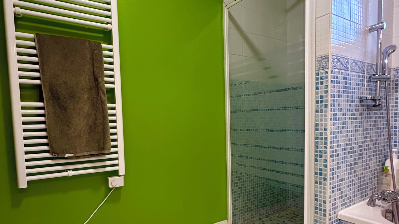 Photo of Bathroom in Saint-Julien-en-Saint-Alban