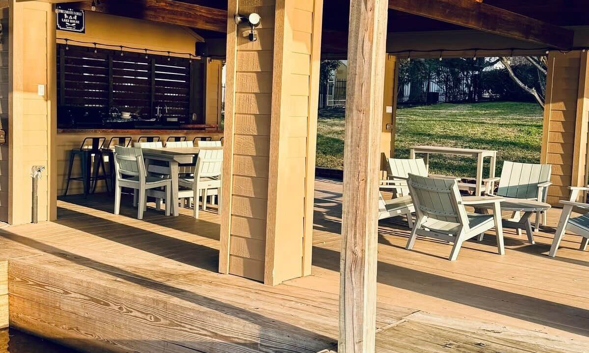 Photo of Outdoor in April Sound