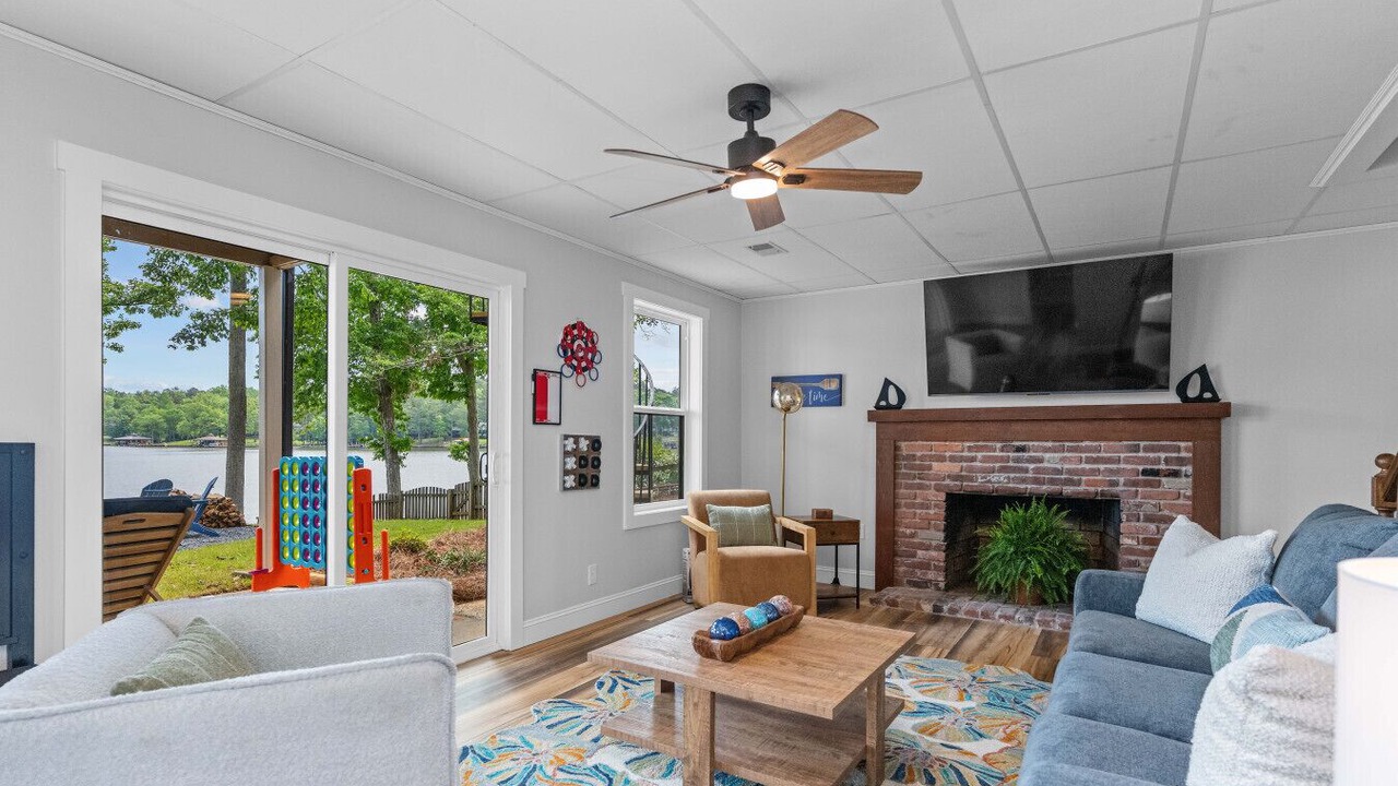 Photo of Livingroom in Hardwick