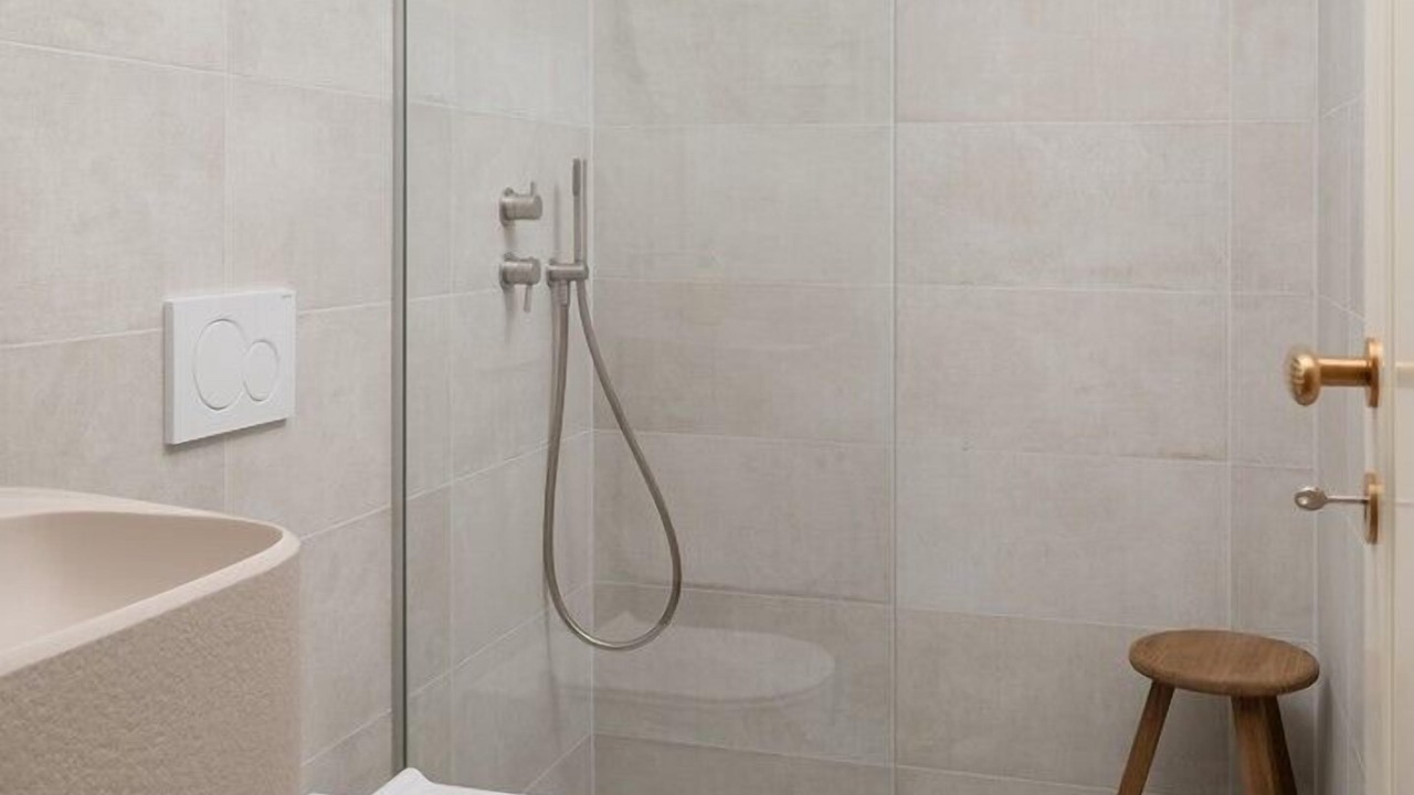 Photo of Bathroom in Seline
