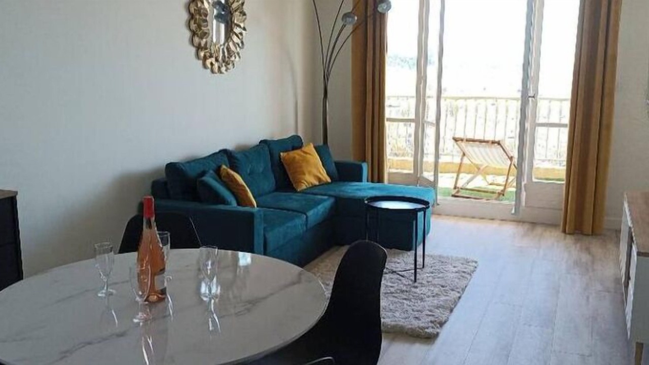 Photo of Livingroom in Gambetta