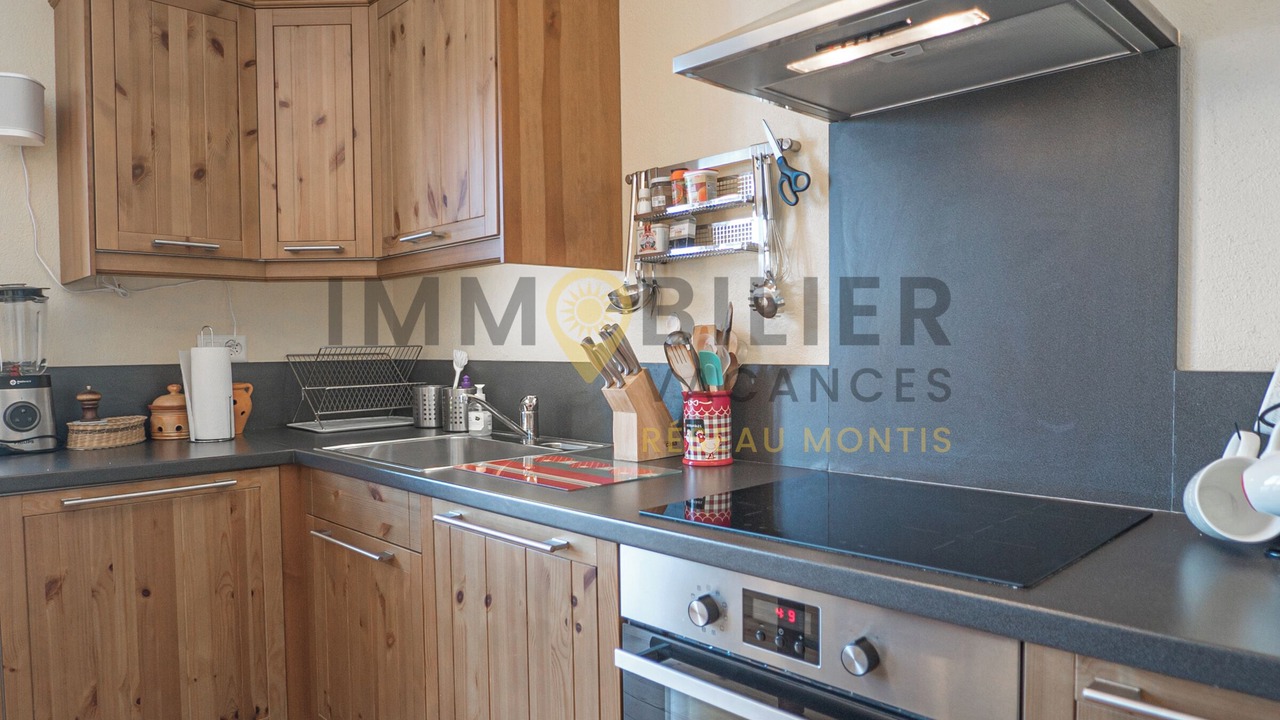 Photo of Kitchen in St. Luc