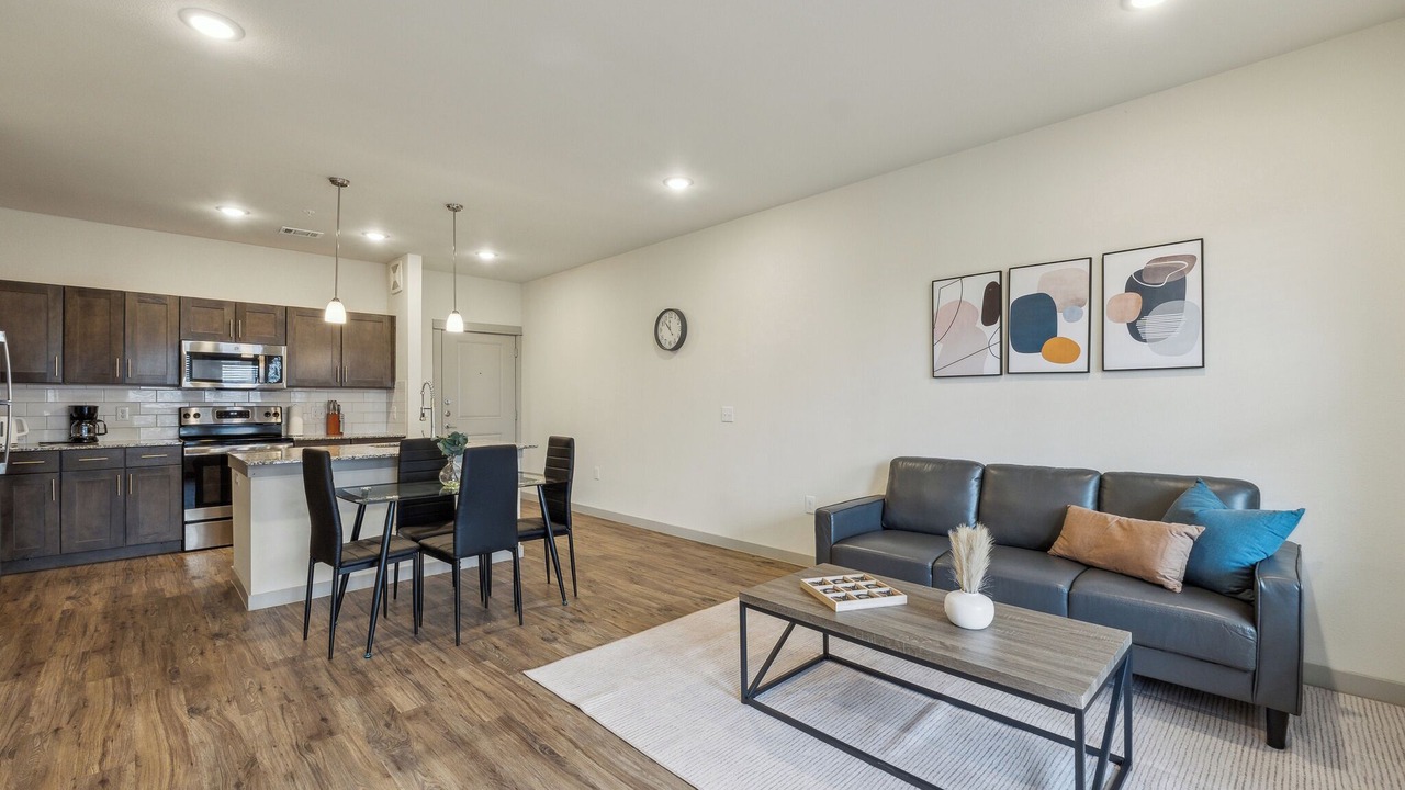 Photo of Livingroom in Cleburne