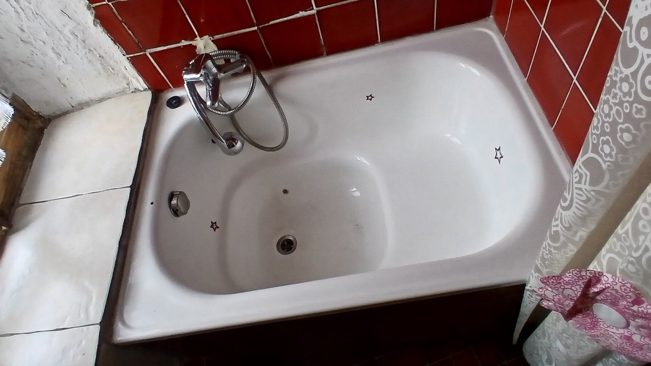 Photo of Bathroom in Roquebrun