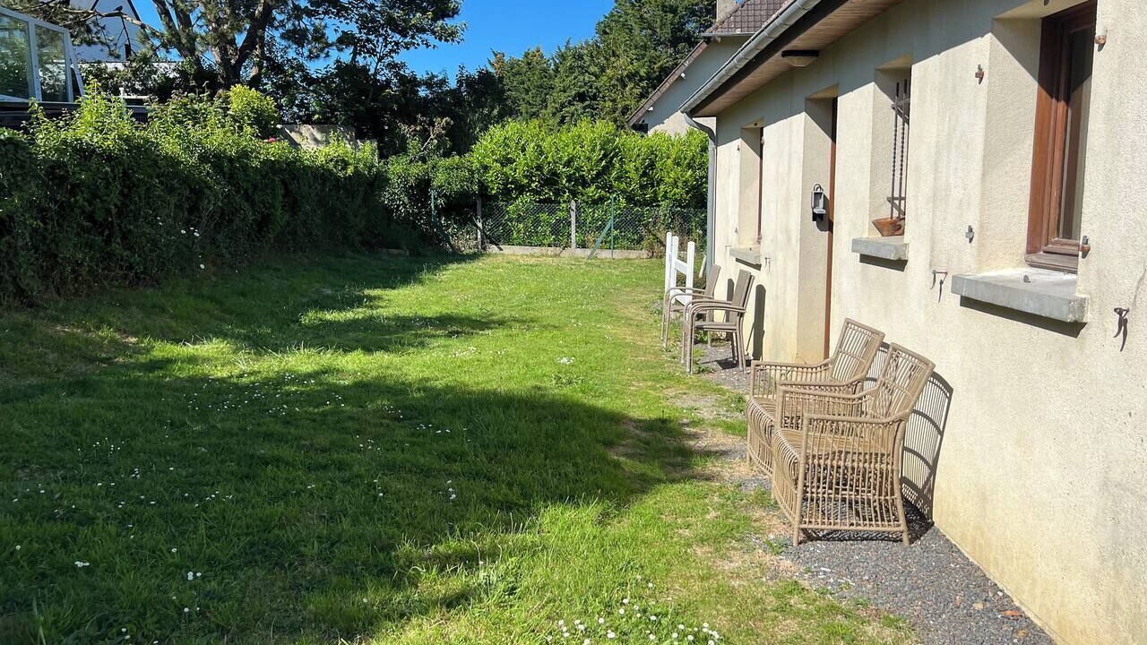 Photo of Patio Balcony in Saint-Laurent-sur-Mer