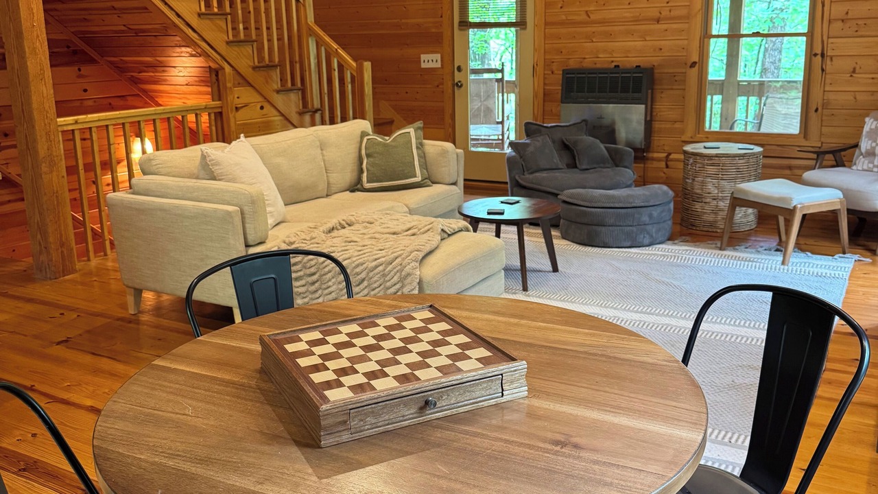 Photo of Livingroom in Cleveland