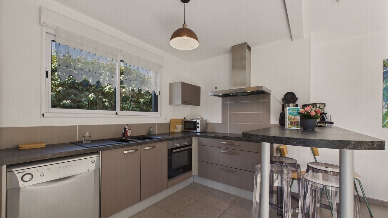 Photo of Kitchen in Saint-Vincent-sur-Jard