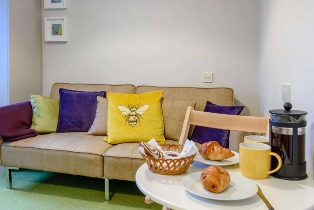 Photo of Others in Dormansland