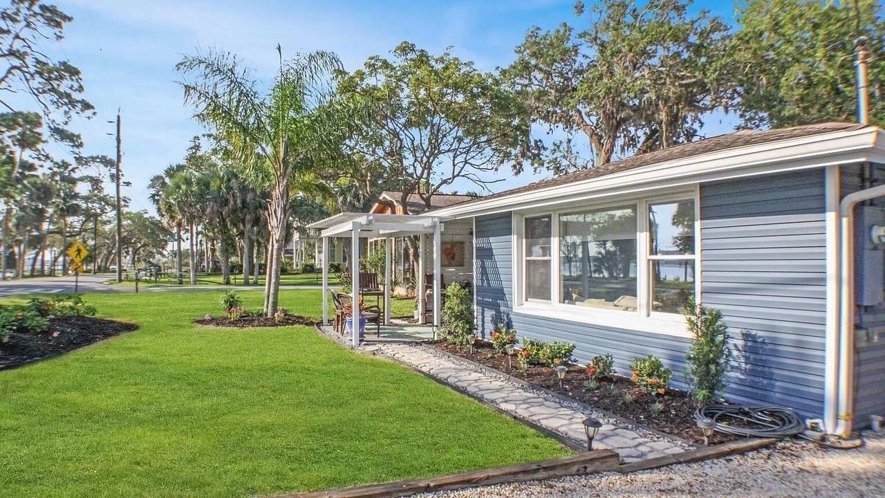 Photo of Others in Elizabeth Mcbrides Raulersons