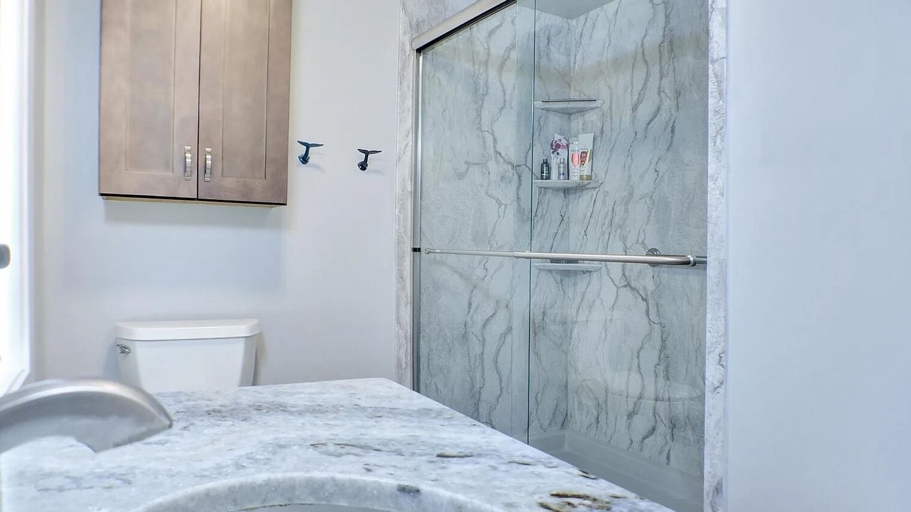 Photo of Bathroom in Elizabeth Mcbrides Raulersons