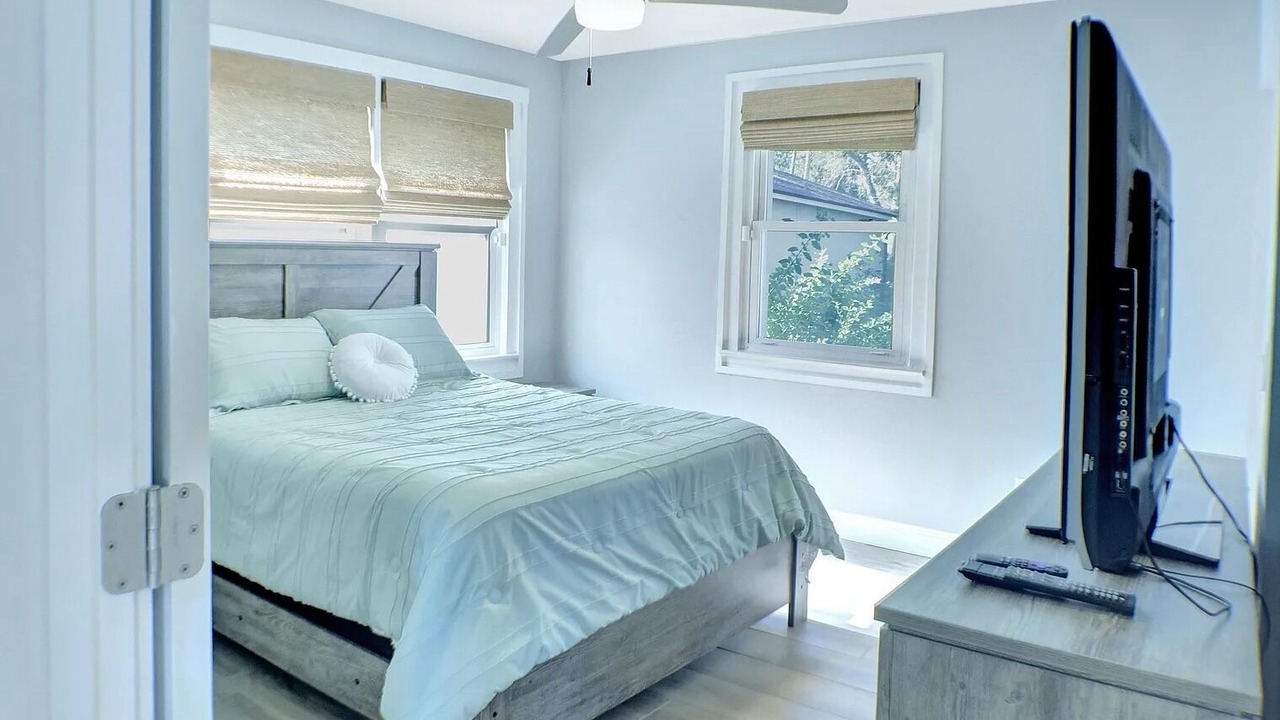 Photo of Others in Elizabeth Mcbrides Raulersons