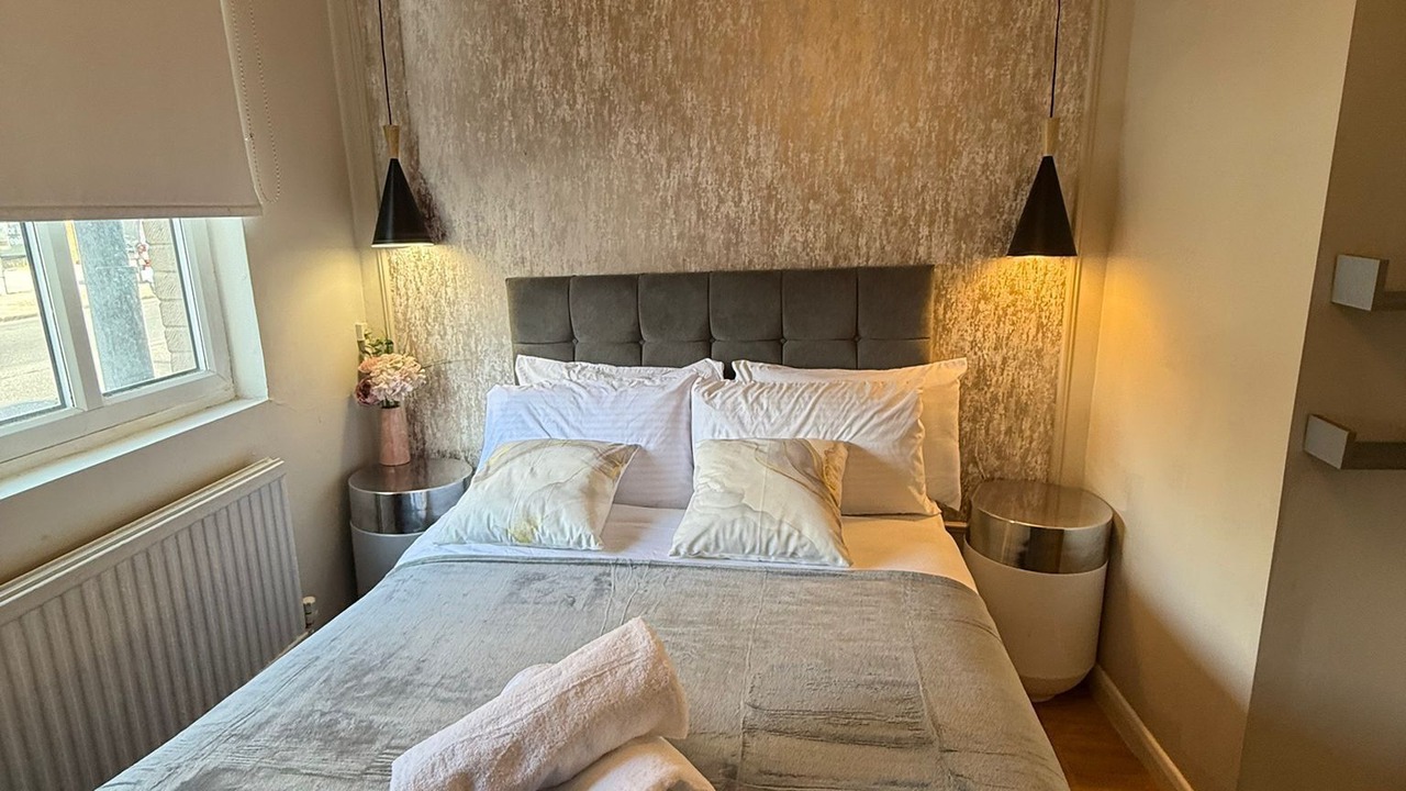 Photo of Others in Kennington