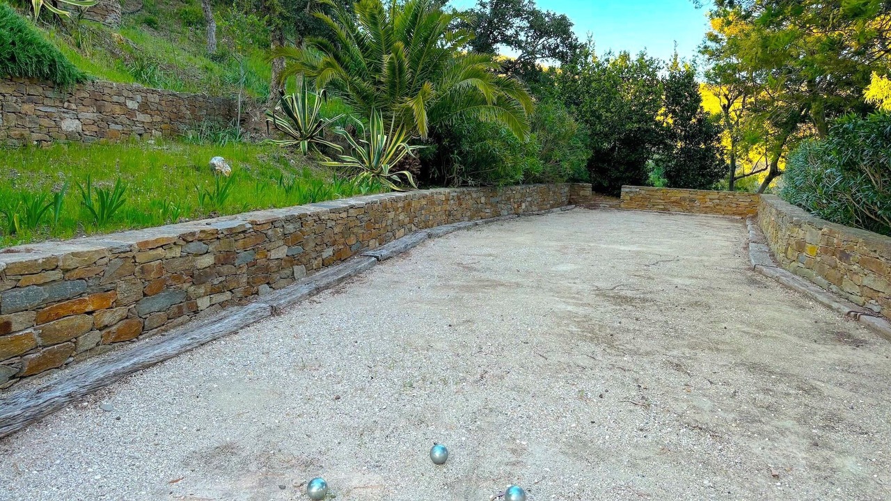 Photo of Outdoor in Cabasson
